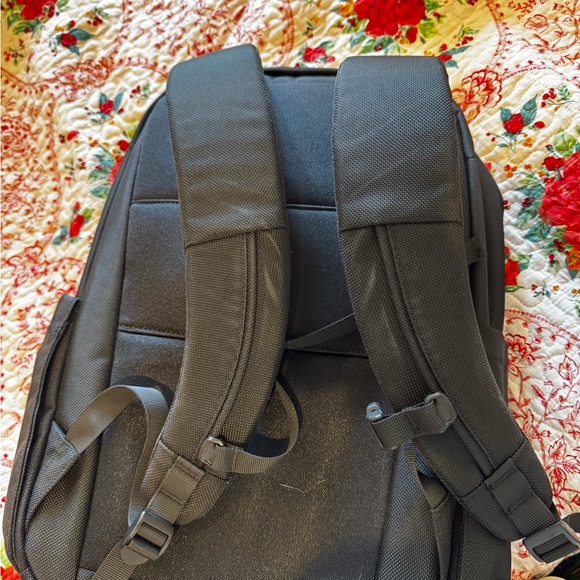 Lululemon backpack - Picture 2 of 6